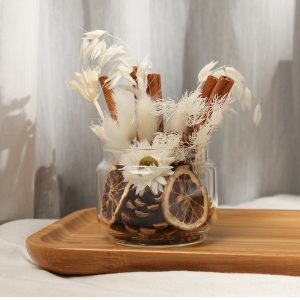 Snowy Evening Glory — Cinnamon & Dried Flower Aroma Diffuser